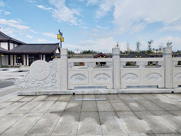 石欄桿、抱鼓